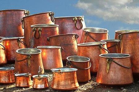 come pulire le pantole di rame 5c2119aeb2825bc0e2a000be15f5b705