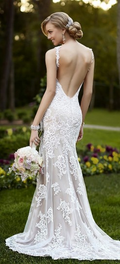 Abito da deals sposa scollato dietro
