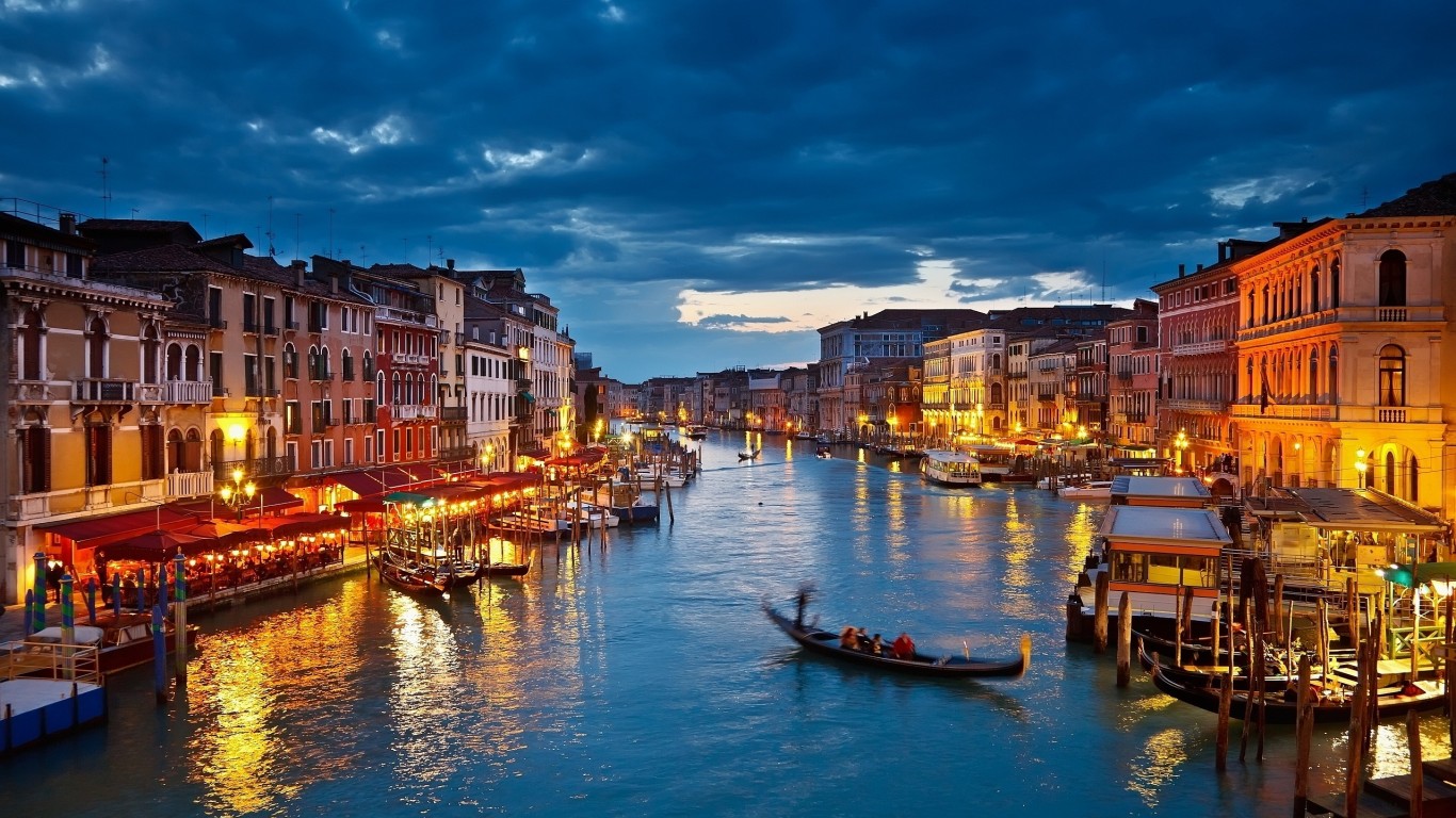 Romantic City Venice 768x1366