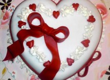 Cinque decorazioni per torte San Valentino