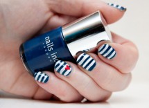 Tutorial nail art con strisce