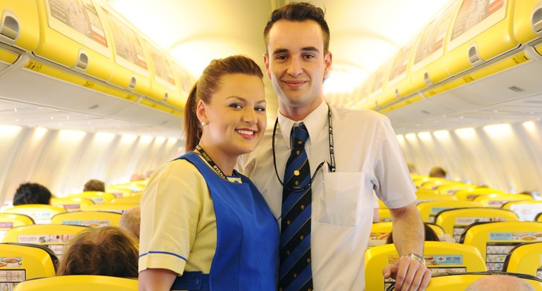 assistente volo ryanair