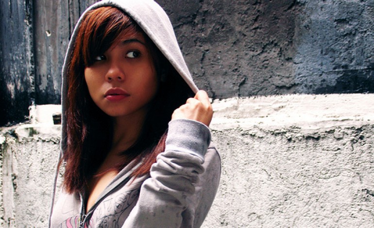 girl wearing hoodie 770x470