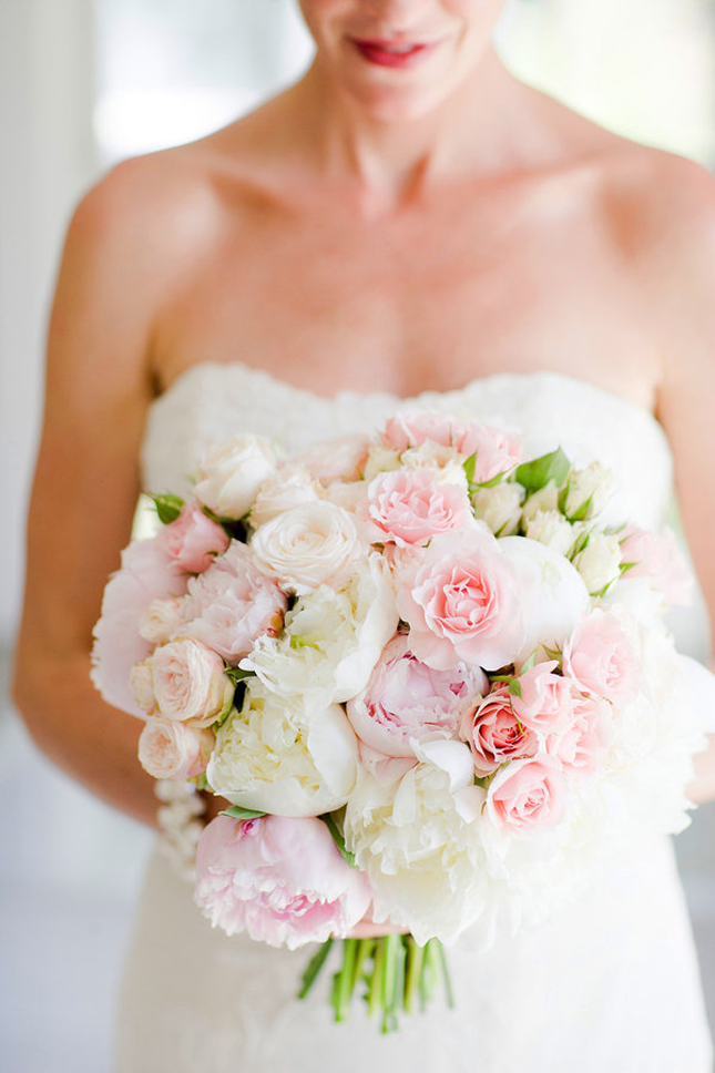 bouquet sposa con peonie