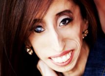 Foto con le donne più brutte del mondo