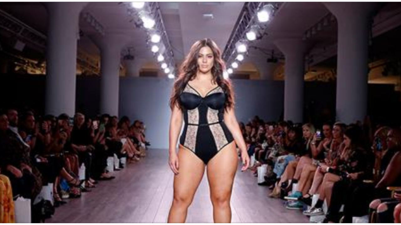 Ashley Graham Im no angel, la modella sfida Victorias Secret foto Immagine