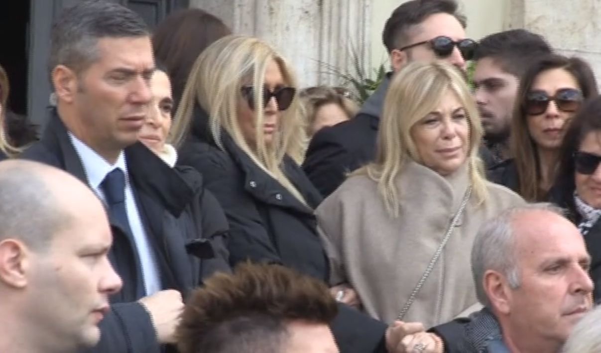 dalla chiesa al funerale