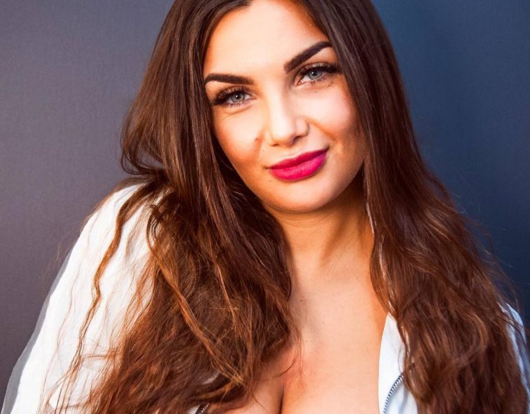 Elettra Lamborghini e biondo