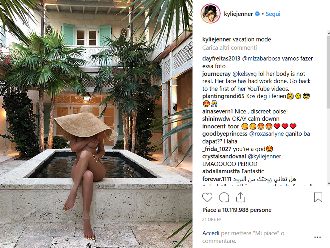 Kylie Jenner senza veli