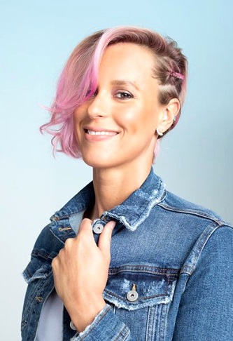 federica pellegrini capelli rosa