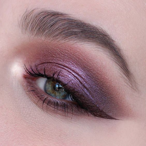 purple eyeliner