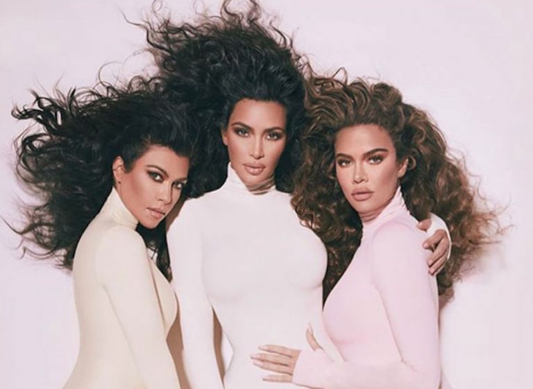 Le sorelle kardashian lanciano i nuovi profumi