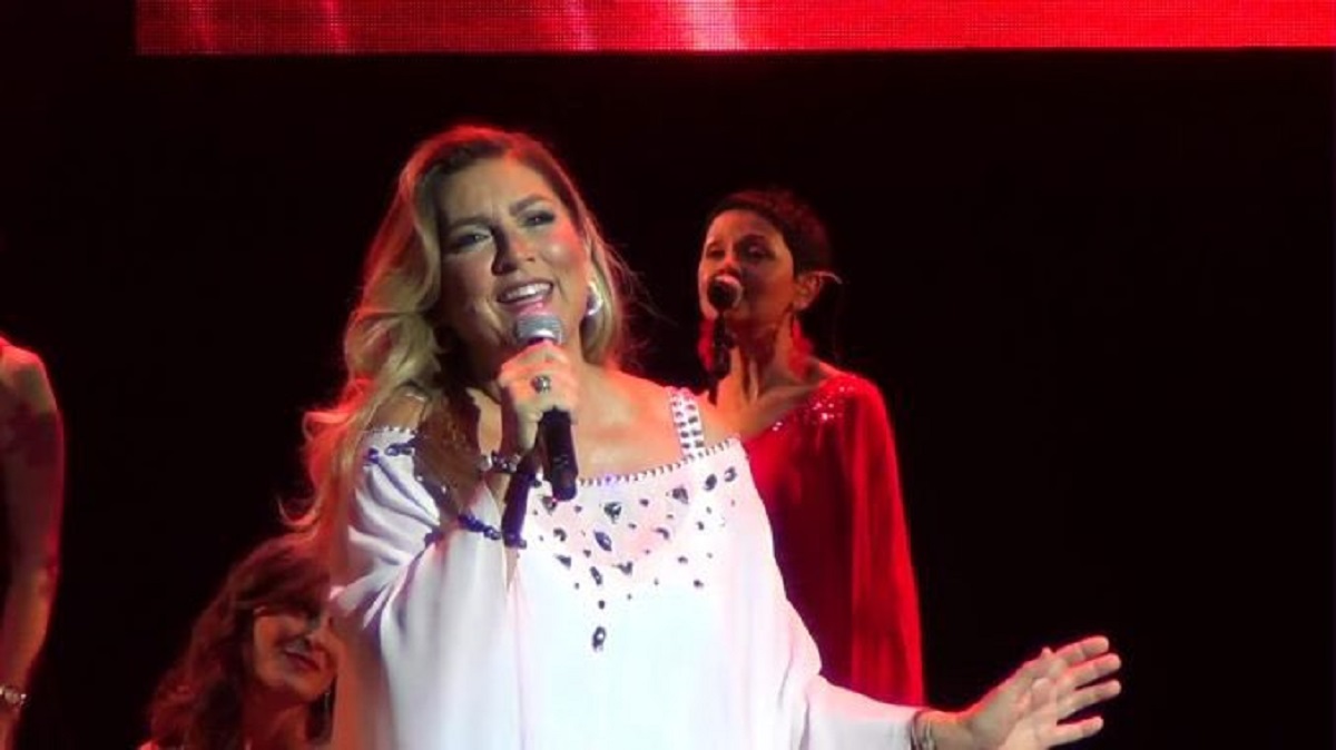 Romina Power Il Look Scelto A Sanremo 2020 Donne Magazine