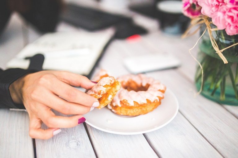 Consolarsi con il cibo senza ingrassare