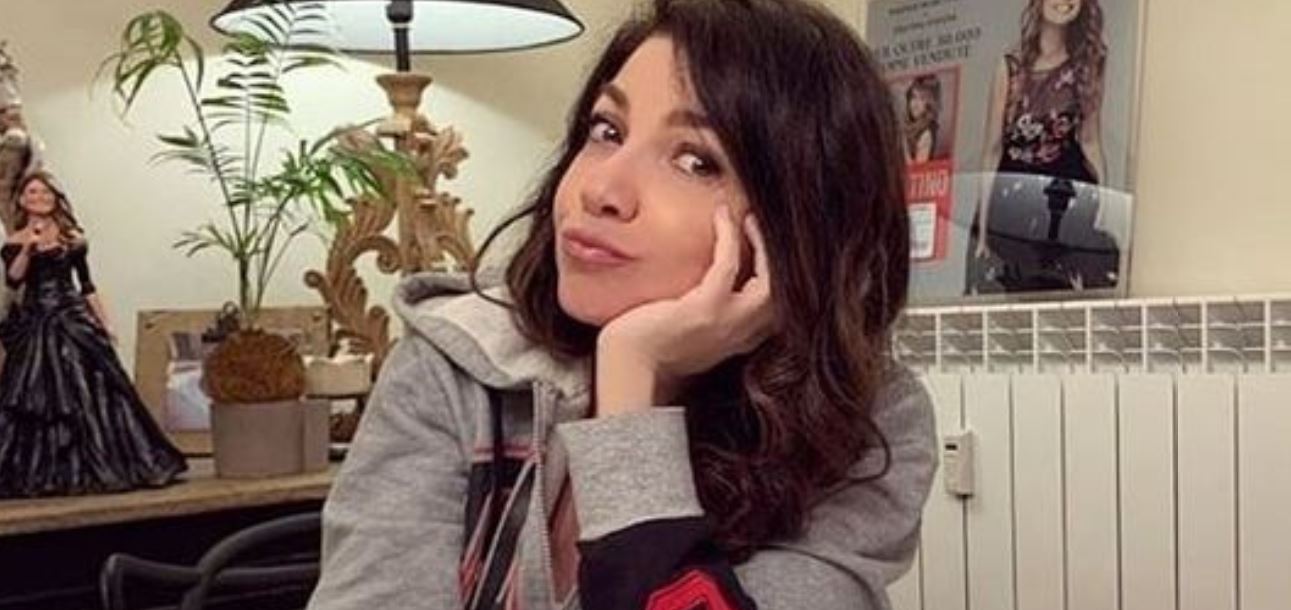 cristina d'avena musica che unisce sfogo