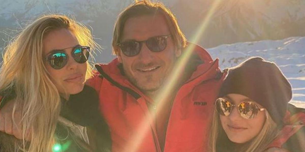 chanel totti compleanno auguri social