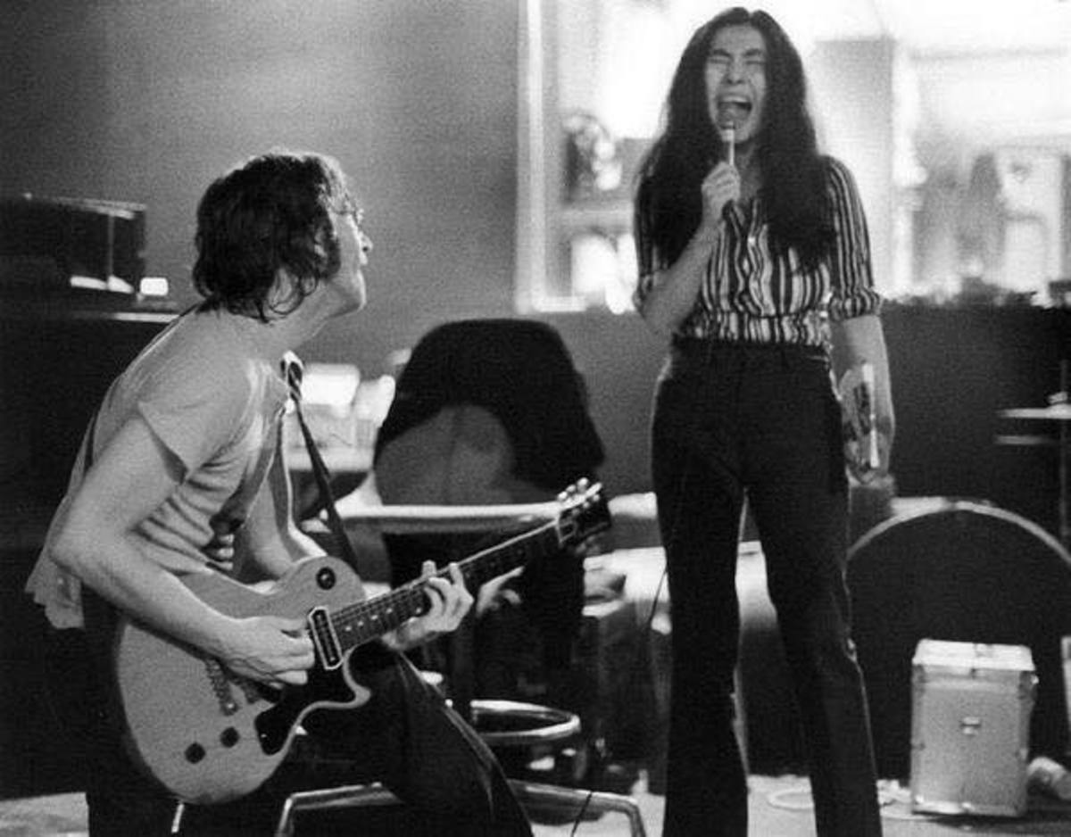 Chi è Yoko Ono?