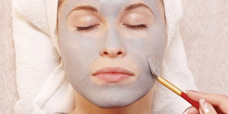 Maschera viso per pelle irritata