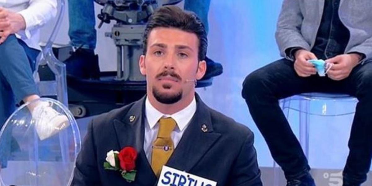trono over nicola vivarelli agenzia