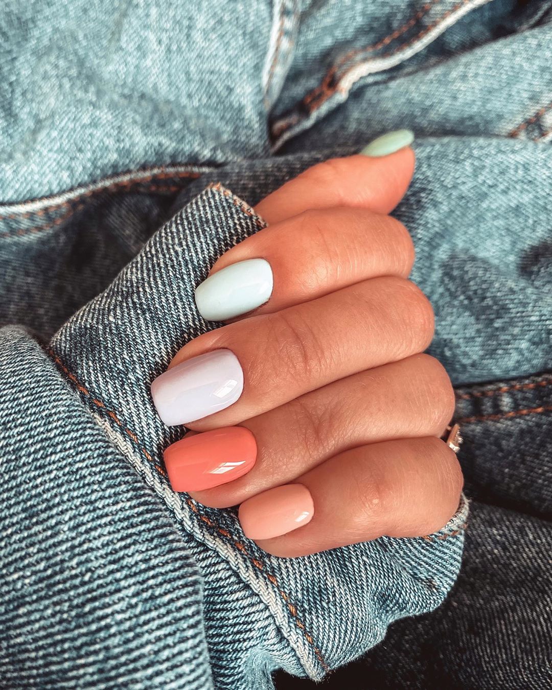 Pastel manicure tendenza