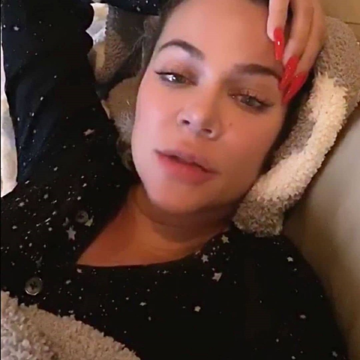 khloe kardashian positiva coronavirus