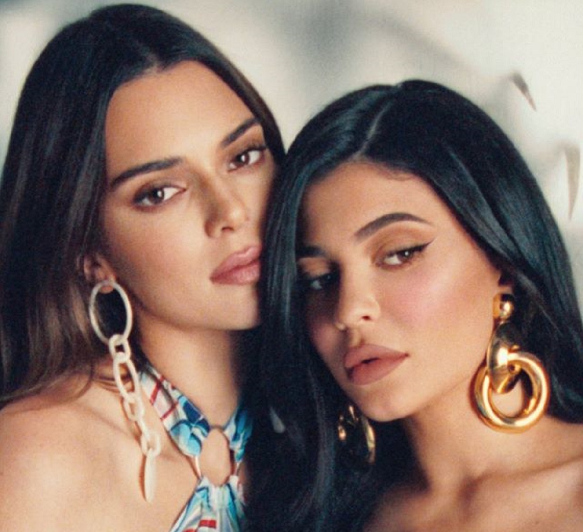 kendall e kylie jenner amazon