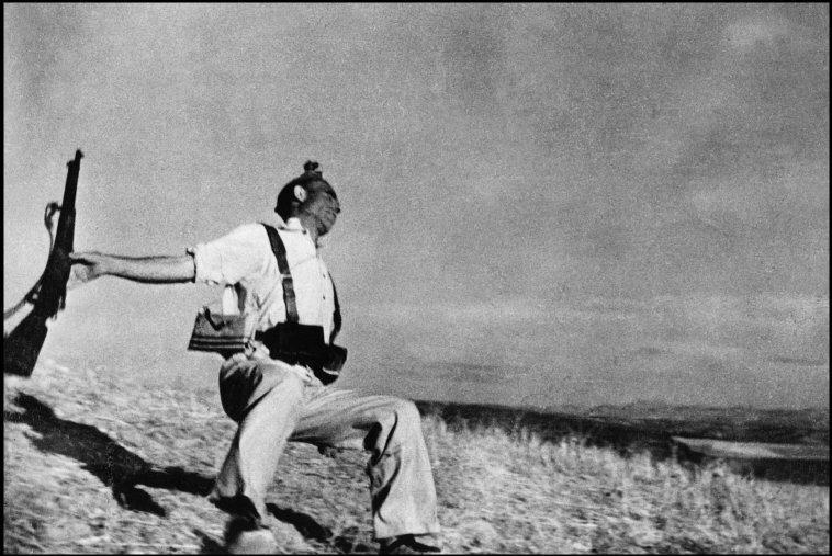 Chi era Robert Capa