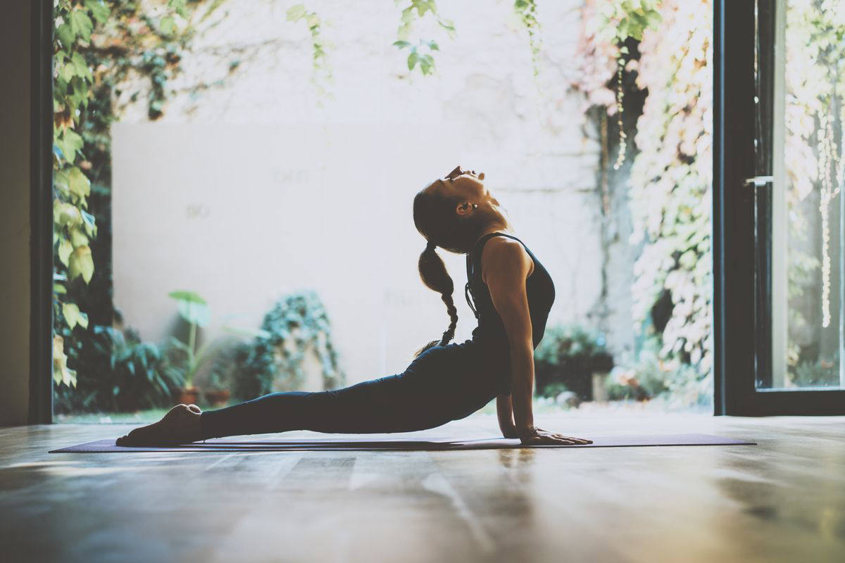 saluto alla luna yoga: come fare