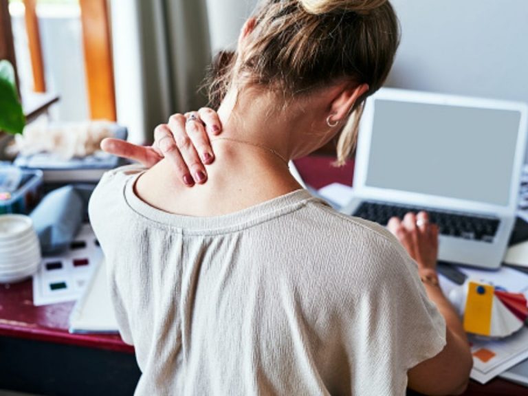 esercizi dolore al colo e alla schiena