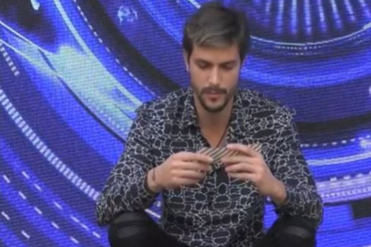 gf vip andrea zelletta regalo natalia