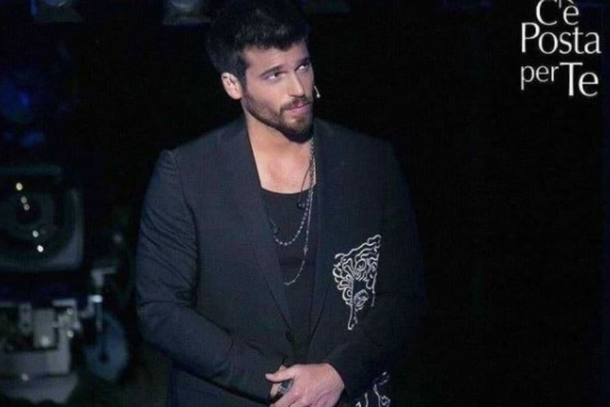 can yaman marca giacca c'è posta per te