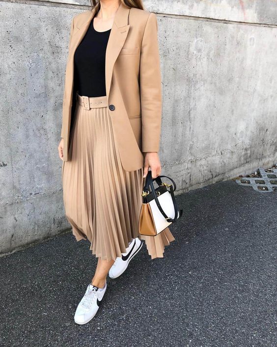 come vestirsi per far sembrare le gambe più lunghe