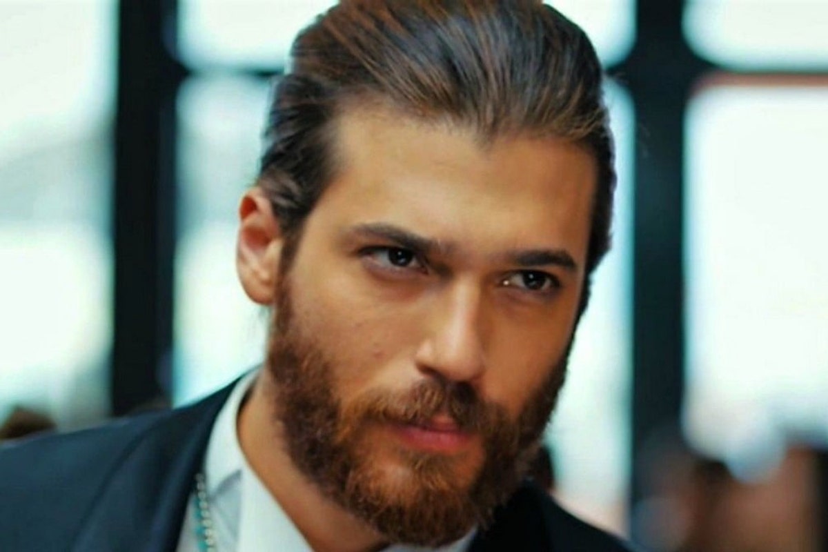 Can Yaman stampa turca