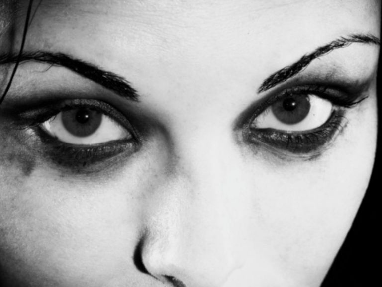 mascara si scioglie con la mascherina