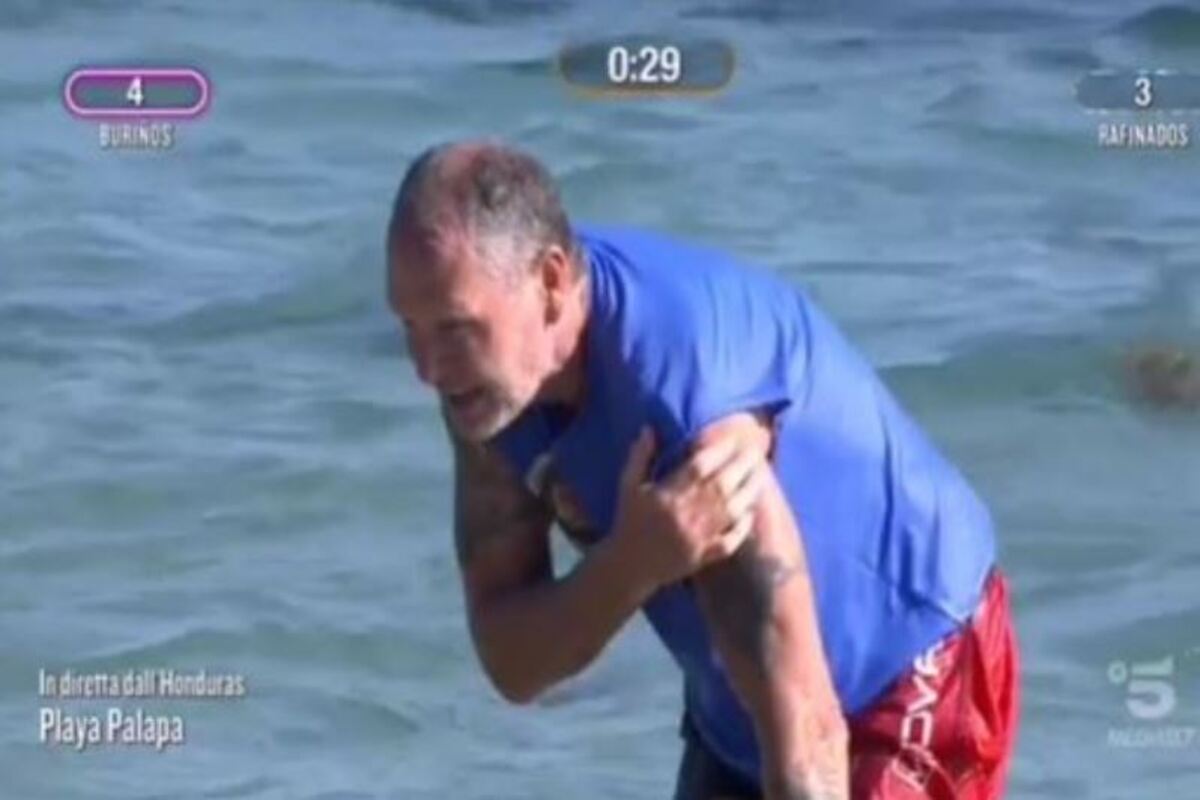 isola dei famosi paul incidente