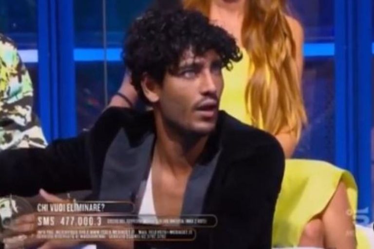 isola dei famosi ilary akash litigano