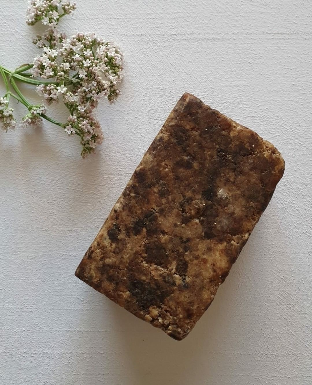 sapone nero proprietà