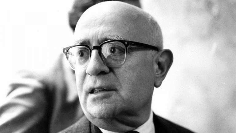 Chi era Theodor Adorno