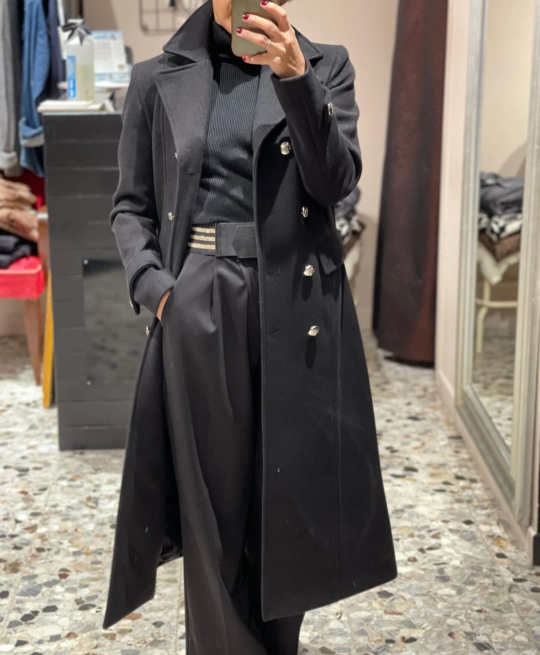 cappotti neri autunno inverno 2021