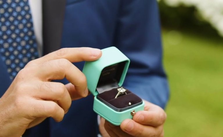 me contro te quanto costa anello