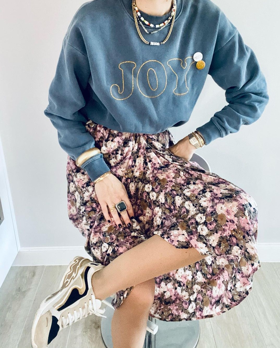 come abbinare la felpa