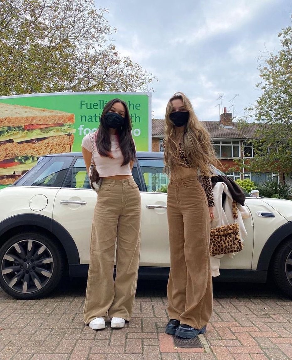 velluto a coste tessuto tendenze