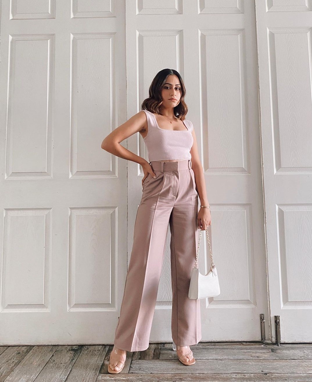 Pantaloni eleganti 2022