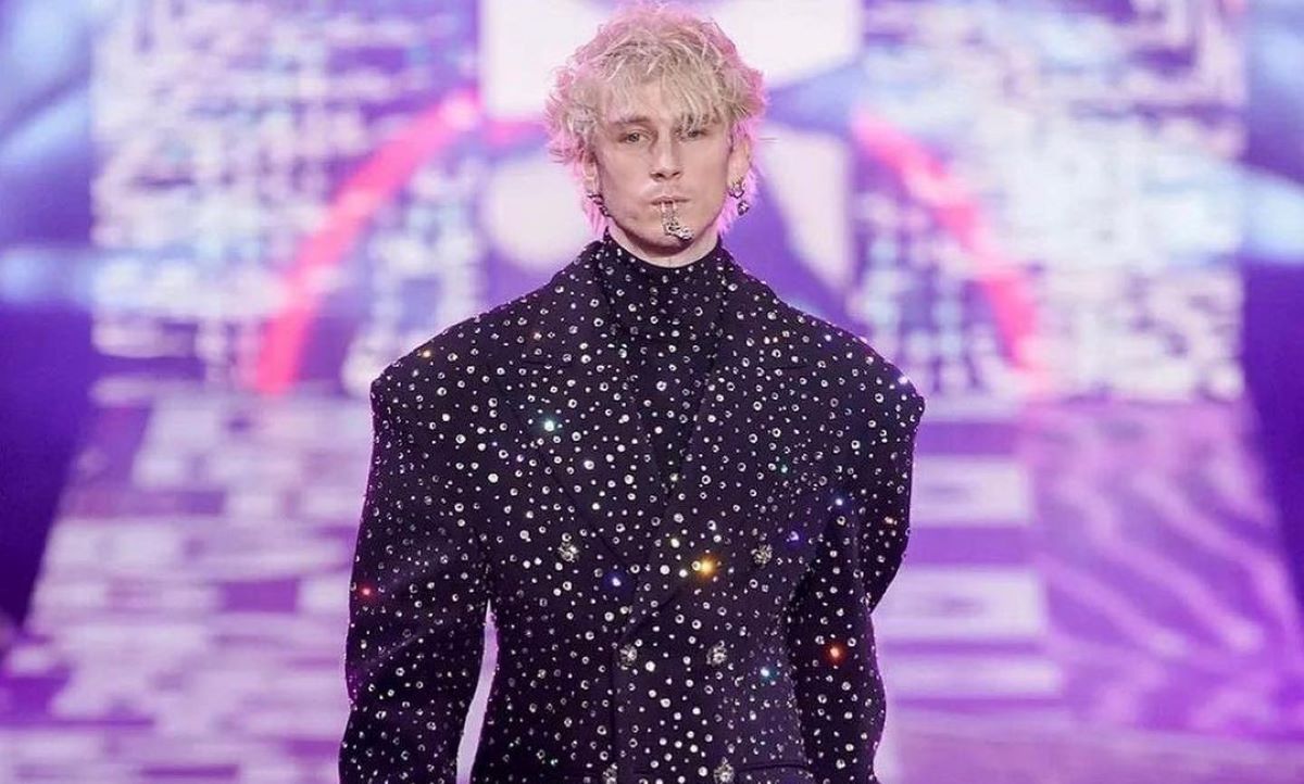 dolce e gabbana machine gun kelly