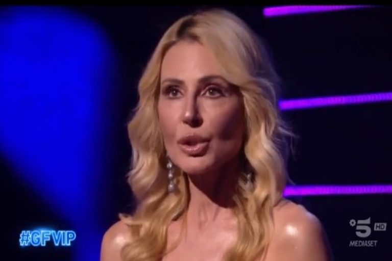 gf vip nathaly violenze