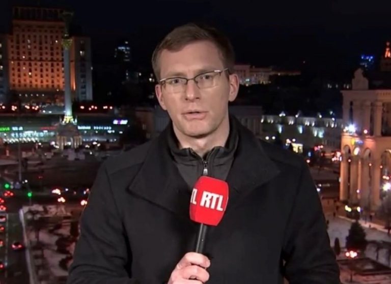 Philip Crowther chi è