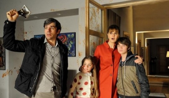 un boss in salotto trama cast