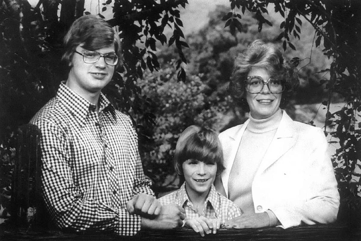 Joyce Dahmer con figli