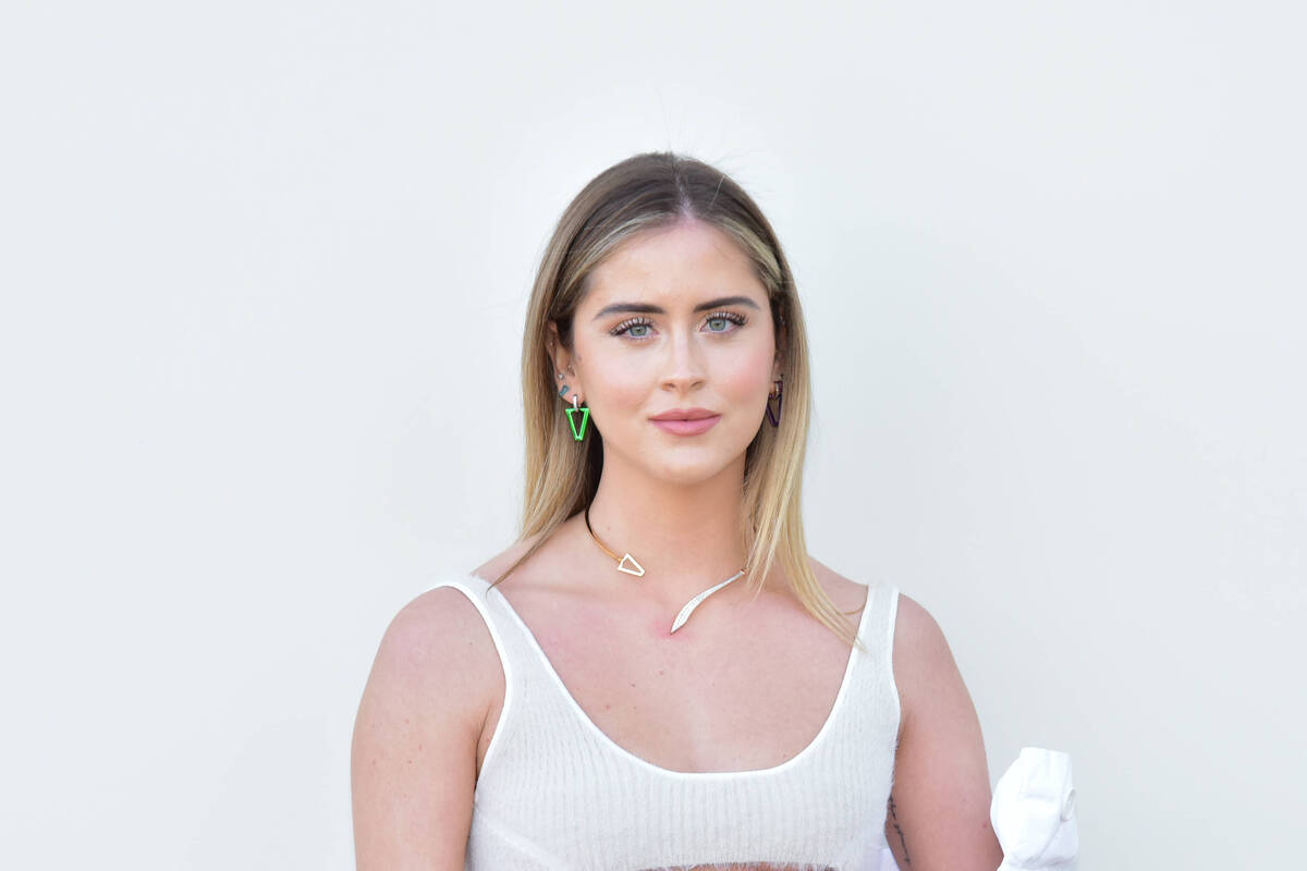 Valentina Ferragni lancia la sua nuova collezione di costumi da bagno: i prezzi