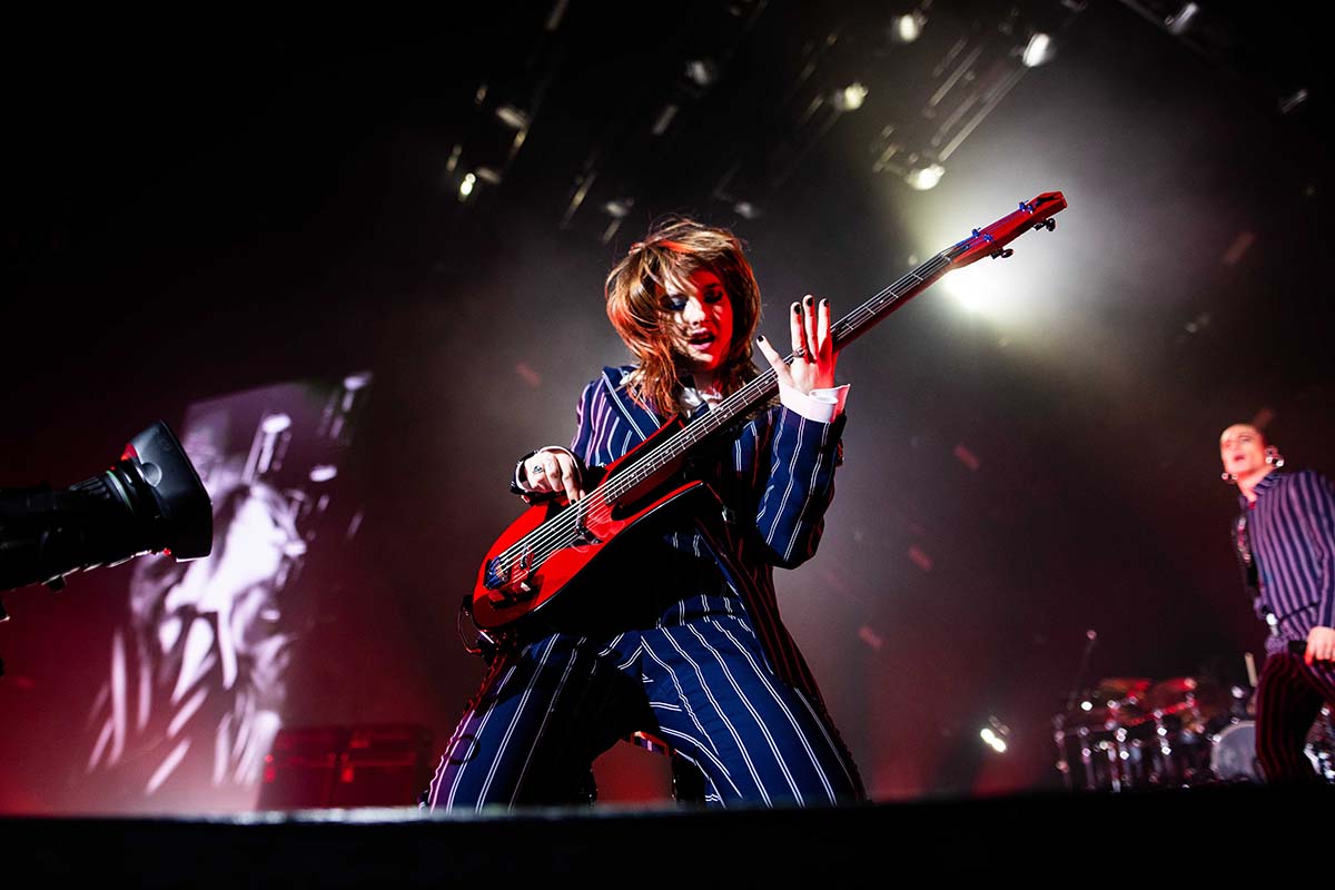 La bassista della band rock italiana si fa vedere con una nuova donna: alla scoperta del suo nuovo amore